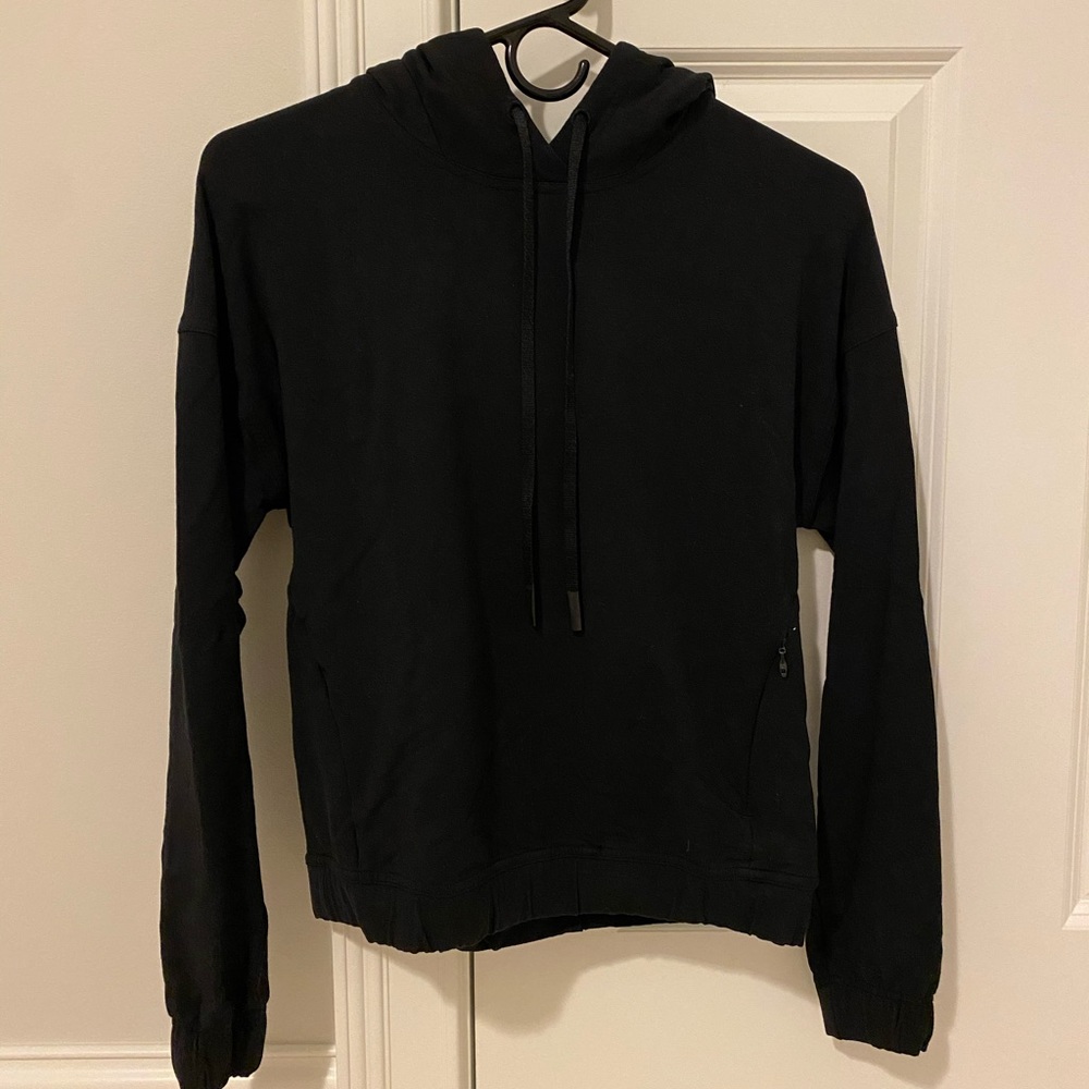 SWOOP BACK lululemon sweatshirt! BARELY WORN